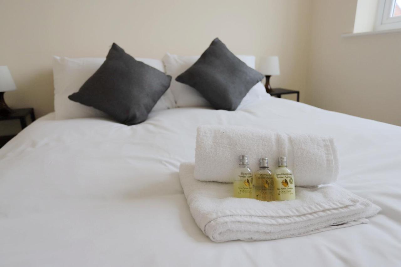 Easytravel Luxury Nec/Airport 3 Beds House Appartement Birmingham Buitenkant foto