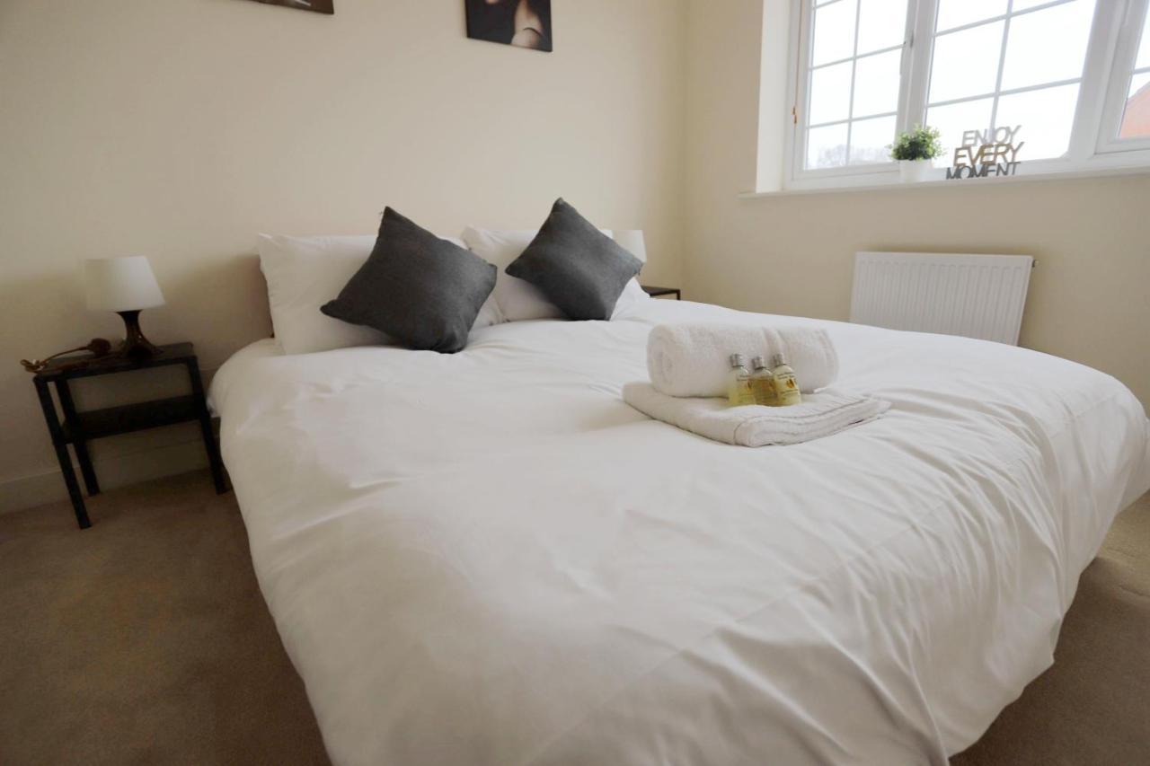 Easytravel Luxury Nec/Airport 3 Beds House Appartement Birmingham Buitenkant foto