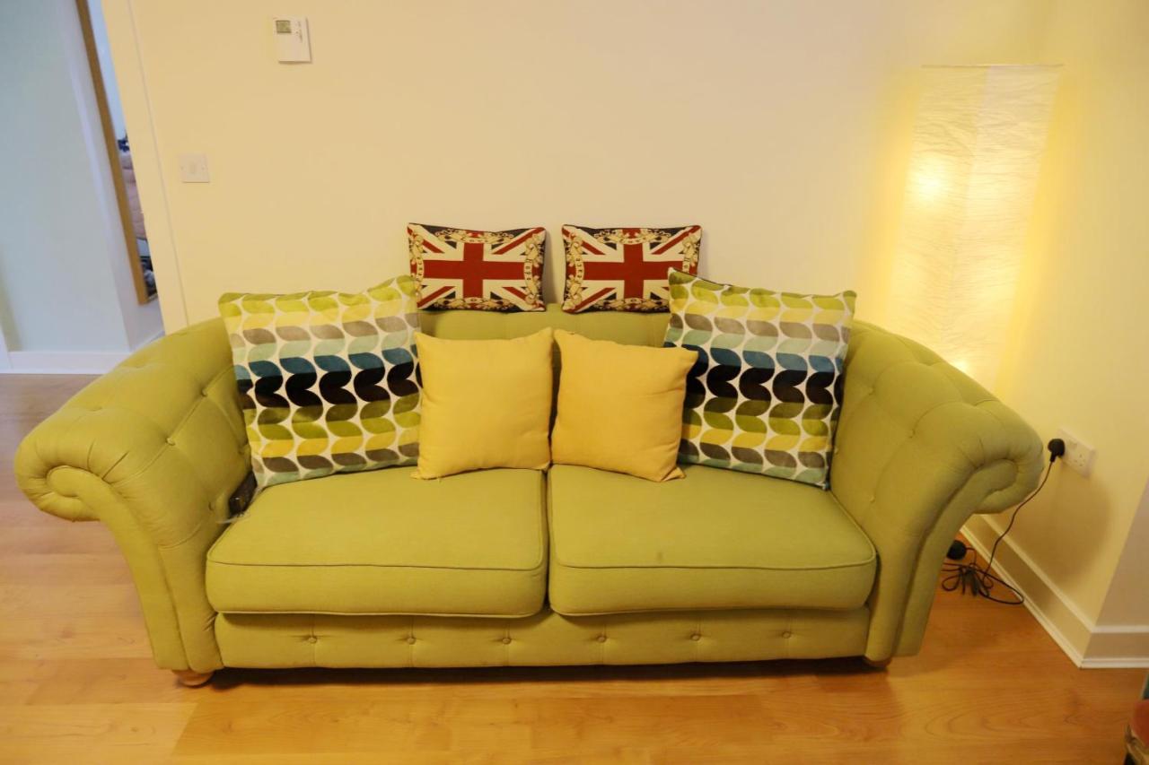 Easytravel Luxury Nec/Airport 3 Beds House Appartement Birmingham Buitenkant foto
