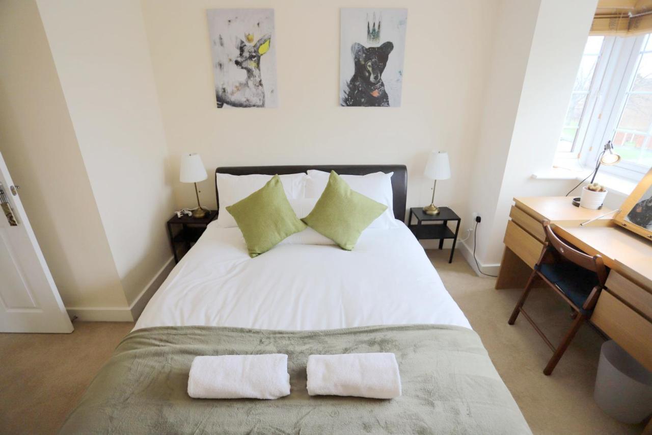 Easytravel Luxury Nec/Airport 3 Beds House Appartement Birmingham Buitenkant foto